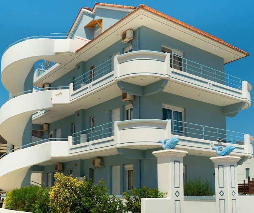 Megat Seaview And Seaside Apartments Ialisos Exterior foto